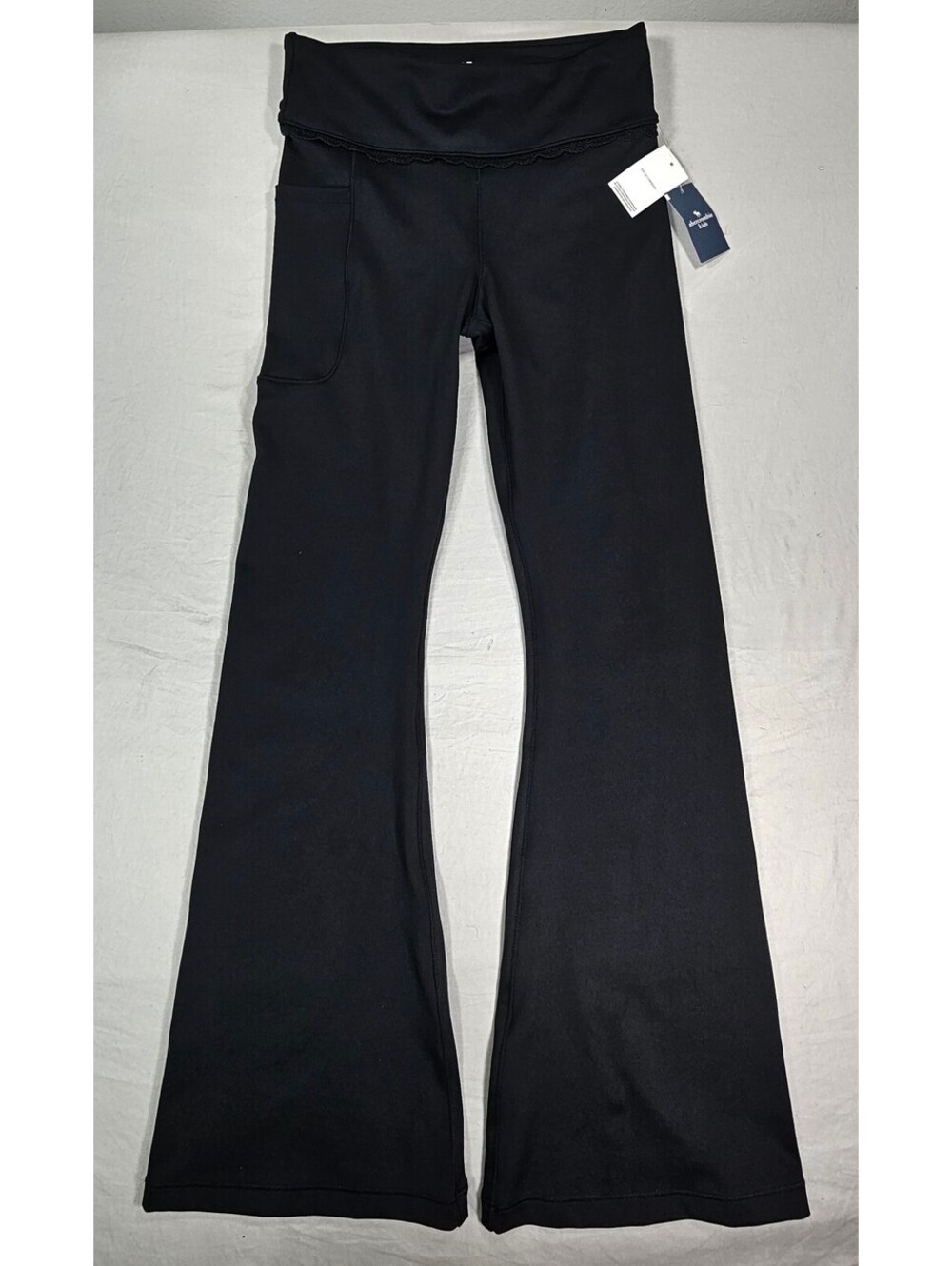 Abercrombie Kids YPB Girls 11/12 Black Flare Leggings 4-Way Stretch NWT
